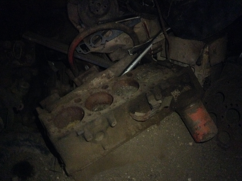 Illustration for article titled Sort of a barn find: small pic dump